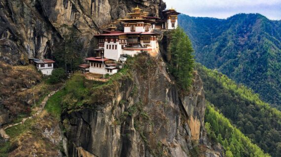 Land of the Thunder Dragon 4 Nights 5 Days